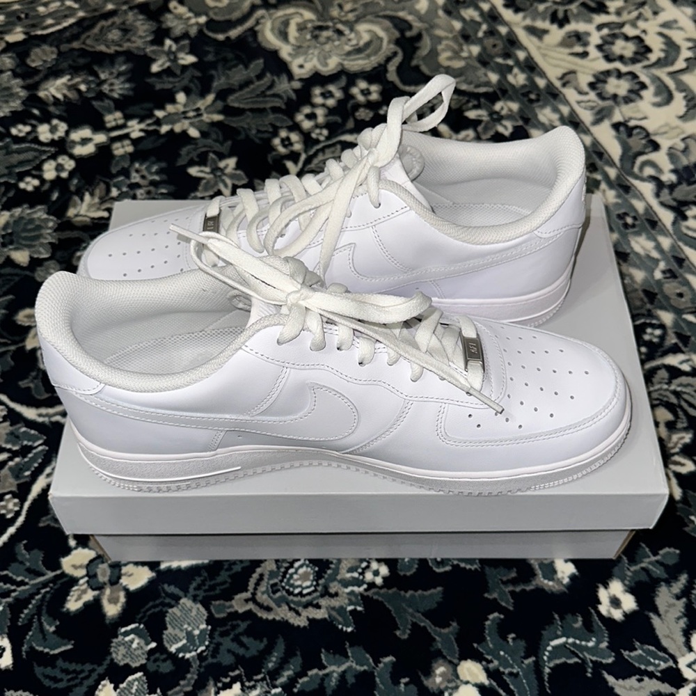 NIKE Air Force 1 ‘07